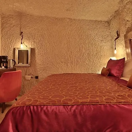 Hotel The Owl Cave 3*