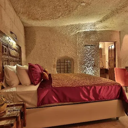 The Owl Cave Hotel 3*