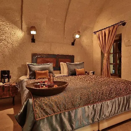 The Owl Cave Hotel 3*