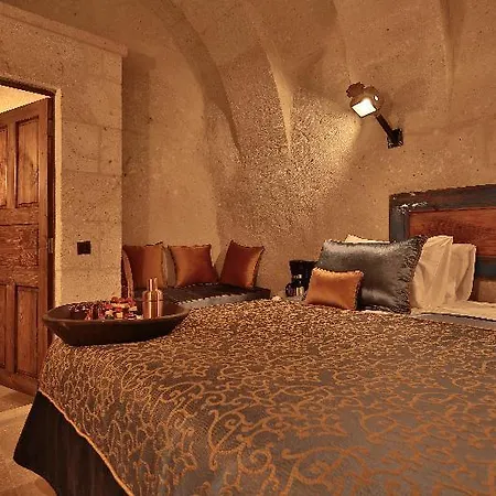 The Owl Cave Hotel 3*
